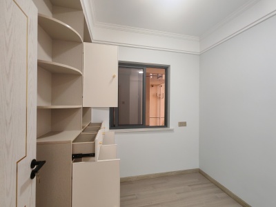 东方龙城采薇苑