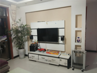 大桥新城 3室2厅1卫 2,000元/月 采光充足