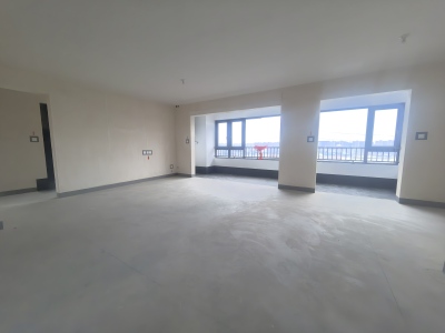 保利和光瑞府3室2厅2卫南毛坯真实好房