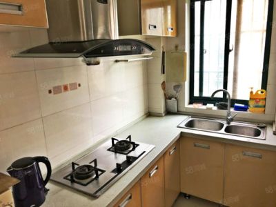 格林春天 2室2厅1卫 1,750元/月 采光充足