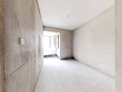 春江明月 3室2厅2卫 1,300元/月 南北通透,采光充足