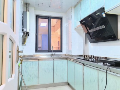 东方龙城秉心苑