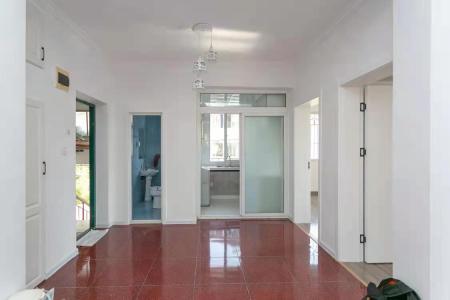 邮电宿舍 2室2厅1卫 1,300元/月 南北通透,业主急售,采光充足