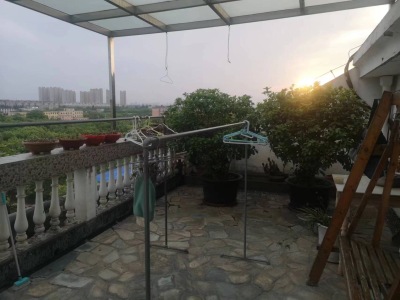 三阳城市花园4房2厅2卫南北精装真实好房