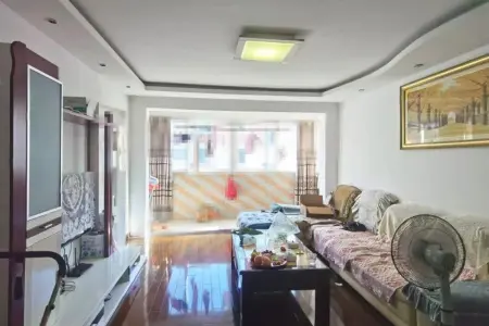 南瑞新城荷夏园 3室2厅2卫 1600元/月 好景观