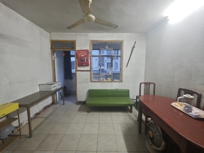 爱国小区 2室2厅1卫 1,100元/月 家电齐全,视频房