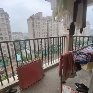 鸠兹家苑馨园