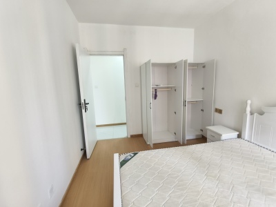 深业华府春天里