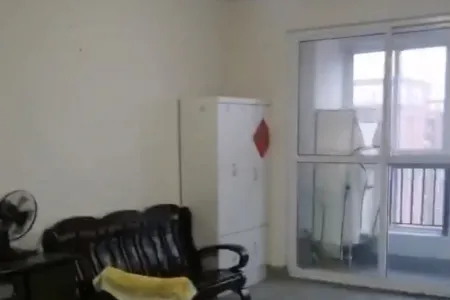 万春新苑乐苑 1室1厅1卫 1,000元/月 业主急售