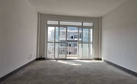 龙湖新城二期北区 2室1厅1卫 500.0元/月 南北通透,三证齐全,采光充足