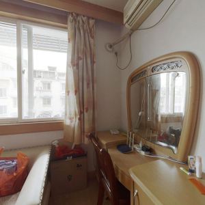 园丁二区 2室2厅1卫 55万元 采光充足