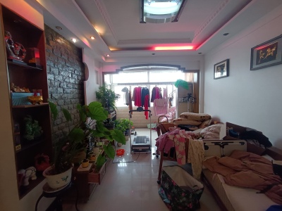 三山蔬菜市场北门商住三房南精装真实好房