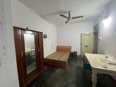 湖东一村 2室1厅1卫 800元/月 位置好，出行方便