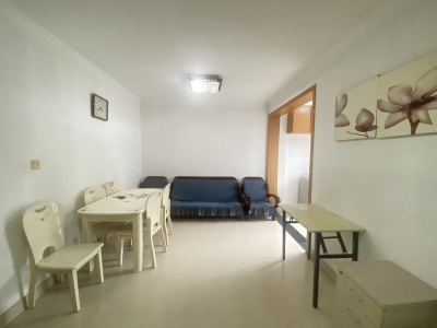 绿地3号地块(城市荣域) 2室1厅1卫 1,300元/月 南北通透,采光充足