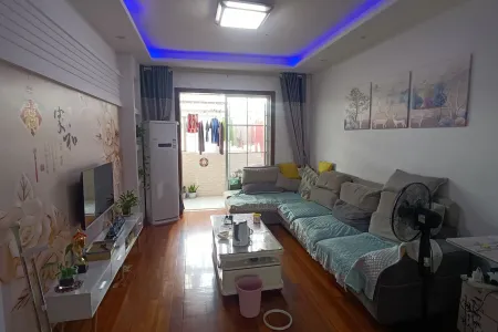 三华街商住楼3房东精装真实好房