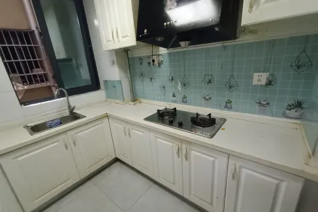 柏庄观邸 3室2厅1卫 1,350元/月 南北通透