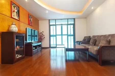 碧桂嘉苑 3室2厅1卫 2,800元/月 南北通透,三证齐全,采光充足,满五唯一