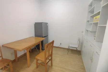 东方曼哈顿2房南北毛坯真实好房