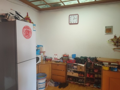 泰华裕中新村