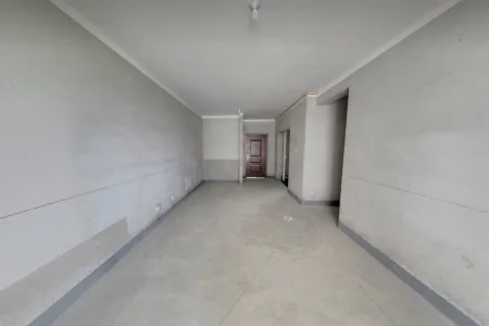 春江明月三期 3室2厅1卫 1,900元/月 南北通透