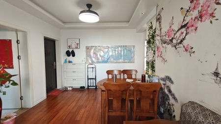 万春花园西区 2室2厅1卫 45万 