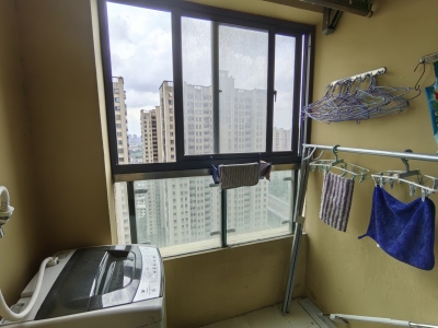 东方龙城湛露苑