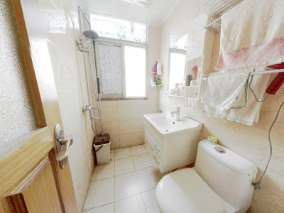 红园小区 3室1厅1卫 75万 采光充足