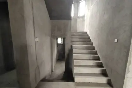 三山碧桂园龙湖上品五室及以上南毛坯真实好房