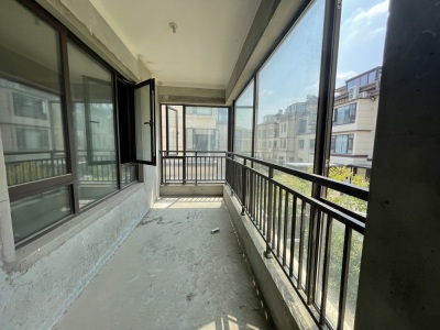 中梁国宾府（别墅）