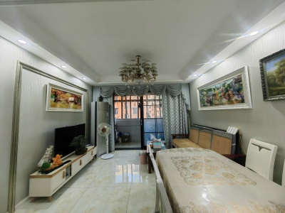 鲁港新区东区3室2厅1卫南精装真实好房