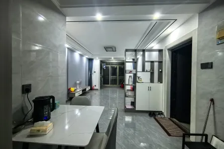 保定新城二期 2室1厅1卫 1800.0元/月 南北通透,性价比高,家电齐全