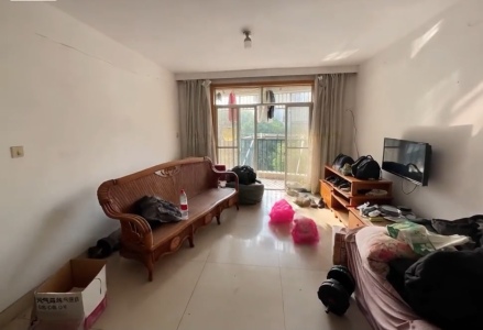 金湾新苑 3室2厅1卫 1,100元/月 南北通透,业主急售,性价比高