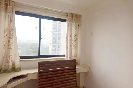 弘宇雍景湾3室2厅1卫南精装真实好房