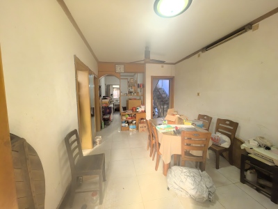 大富新村东区 2室2厅1卫 42.5万 南北通透,业主急售,性价比高