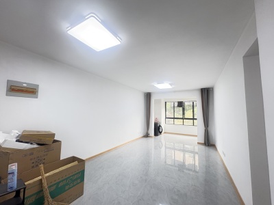 朝辉东方城二区 3室2厅1卫 1,800.0元/月 南北通透,好景观