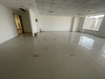 金鹰国际商城 1室0厅0卫 3900.0元/月 南北通透,采光充足,沿河景观