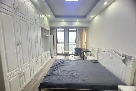 云鼎国际 1房1厅1卫 1,700元/月 采光充足