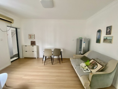 黄果山二村261号