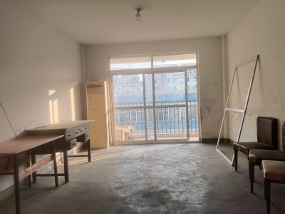 龙湖新城一期B区 2室1厅1卫 500元/月 南北通透,学区房