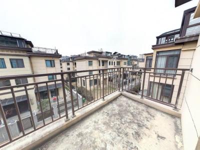 中梁国宾府（别墅）