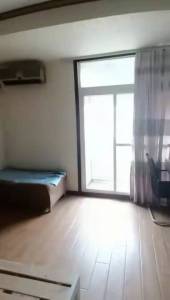 鲁港大市场