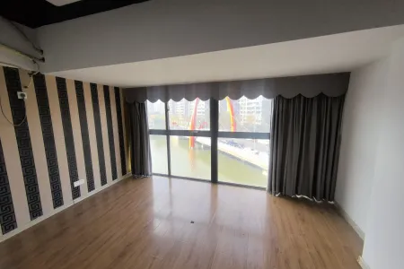 苏宁环球写字楼 2室1厅1卫 2,800元/月 性价比高