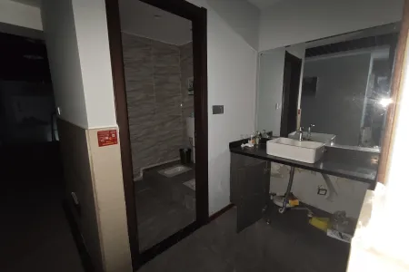 南翔万商商贸物流城一区5室2厅1卫南普装真实好房