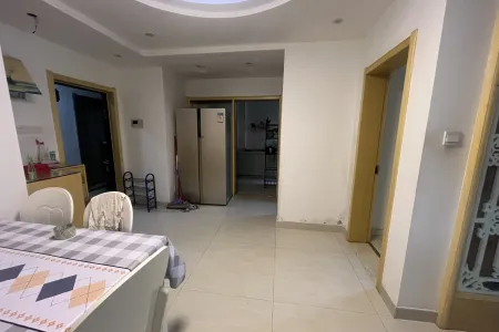 时代广场 2室2厅1卫 1,500元/月 赠送面积,家电齐全