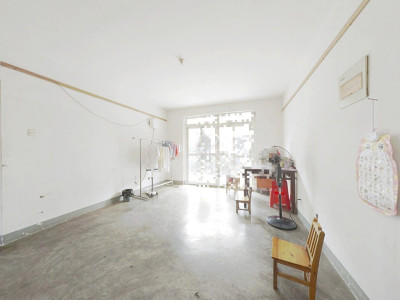 鸠兹家苑雅园 3室2厅1卫 70万元 南北通透,满两年