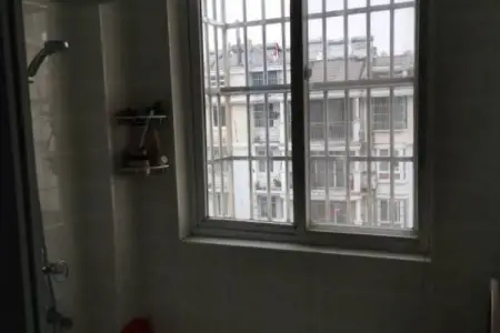 水岸星城东区 3室2厅1卫 40.0万 唯一住房,南北通透