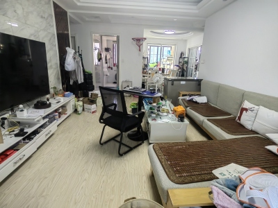 东城豪庭 3室2厅1卫 1.0元/月 业主急售