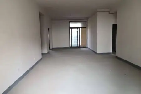 沁园4室2厅2卫南毛坯真实好房