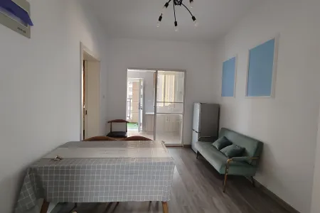 皖江壹号院 3室2厅2卫 1,400元/月 采光充足