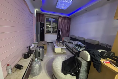 凤凰城北岛水云间 4室2厅1卫 2,000元/月 南北通透,学区房,采光充足